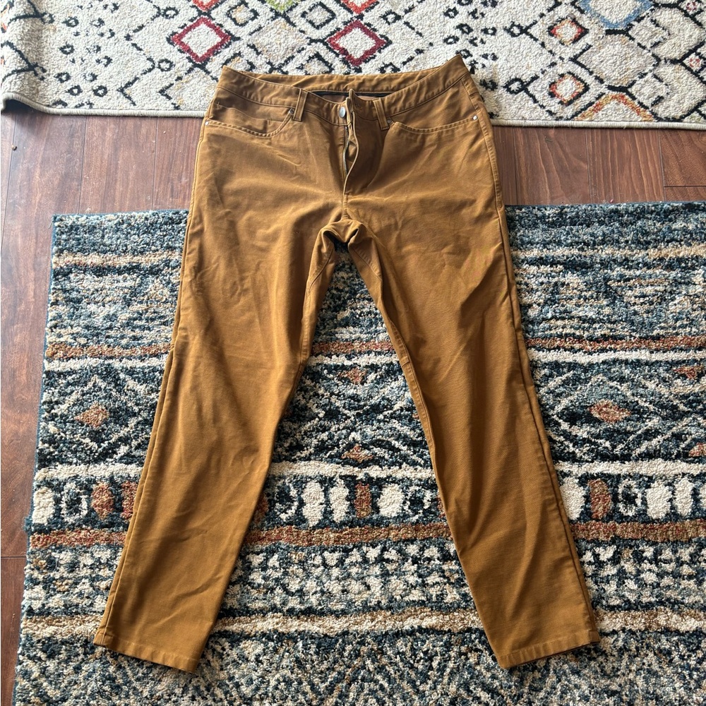 Men’s dress pants
